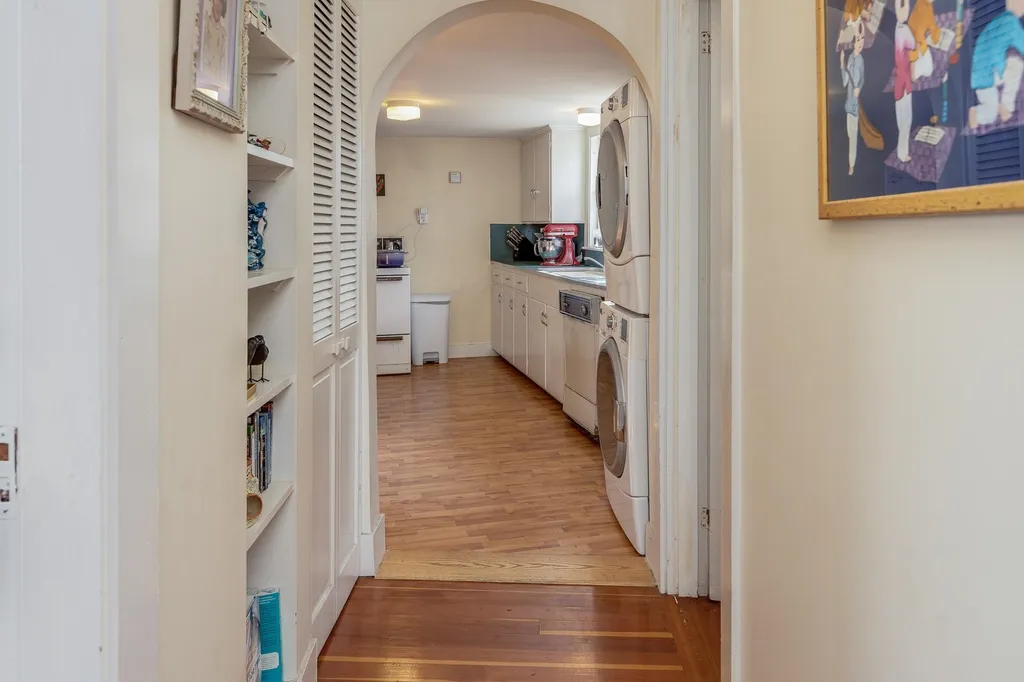 32 Pleasant Street Lyme NH 03768