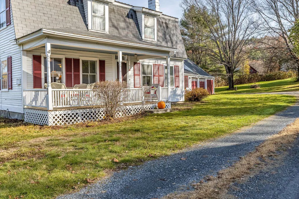32 Pleasant Street Lyme NH 03768