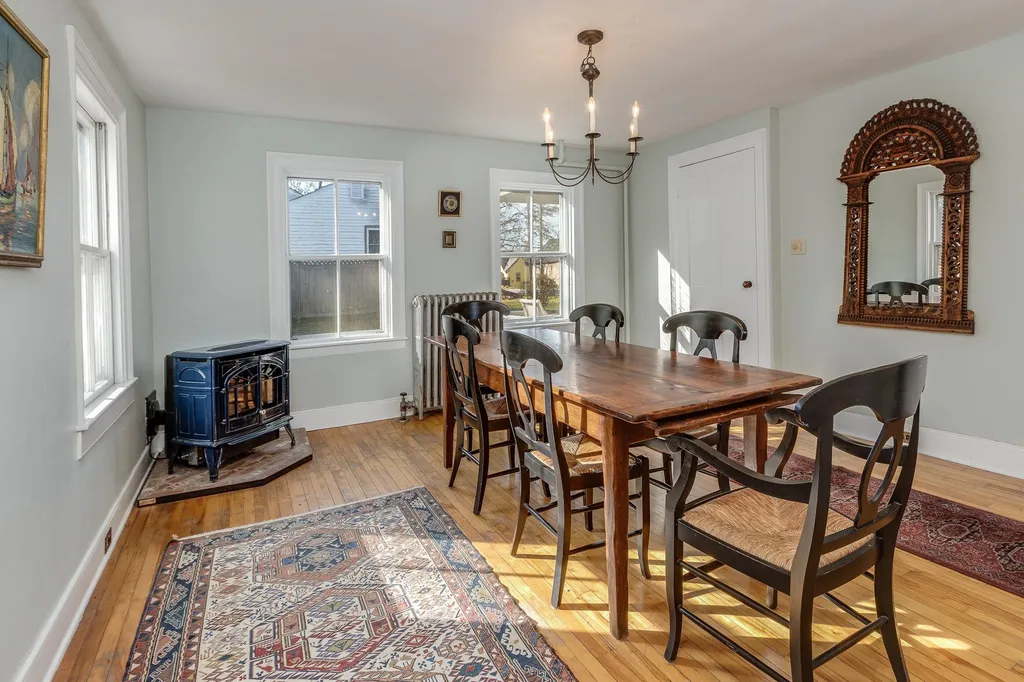 32 Pleasant Street Lyme NH 03768
