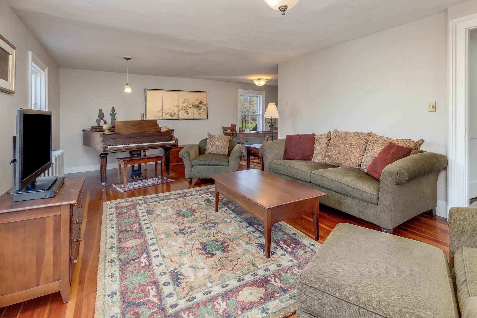 32 Pleasant Street Lyme NH 03768