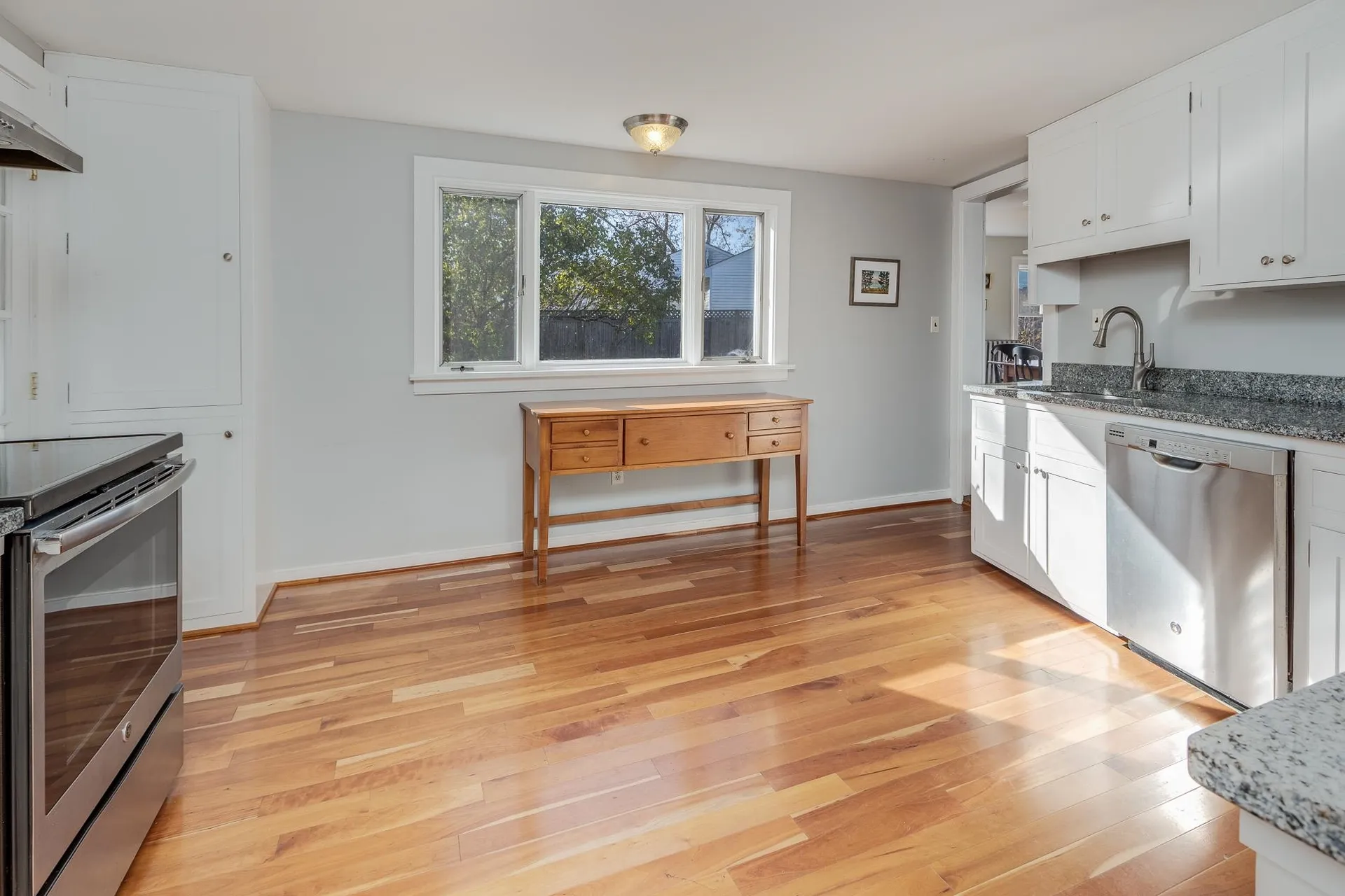 32 Pleasant Street Lyme NH 03768