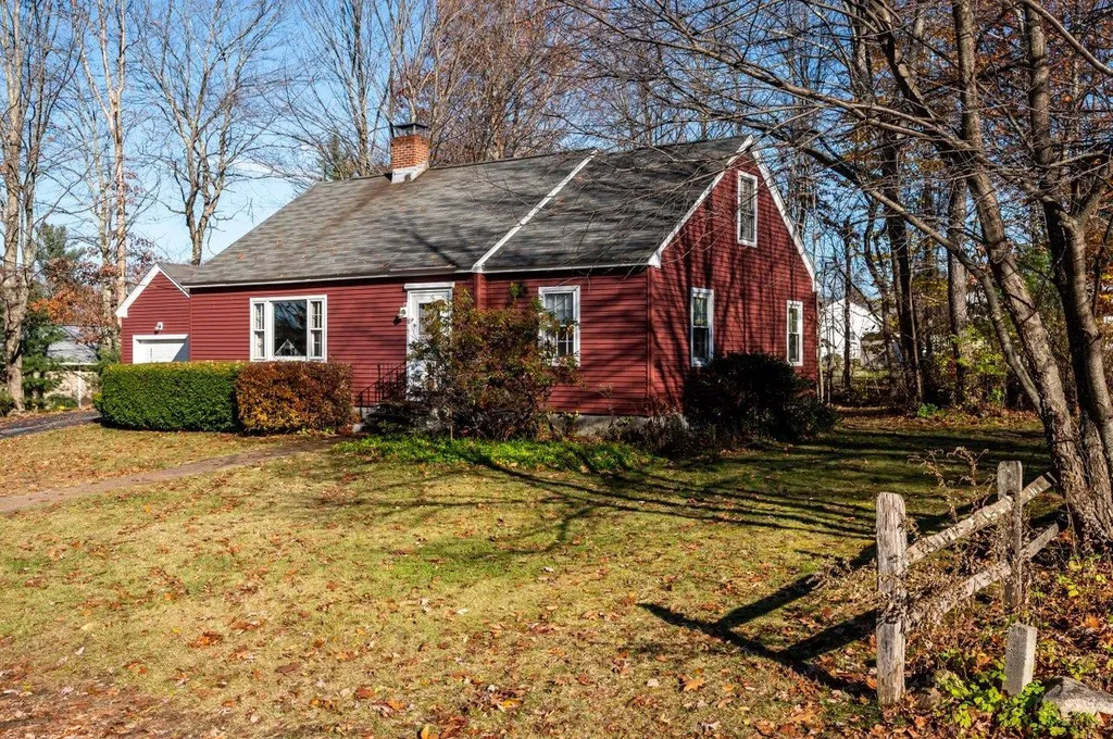11 Ashlar Drive Goffstown NH 03045