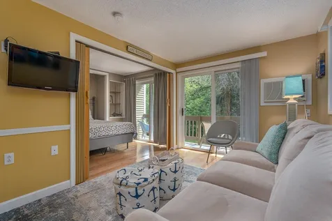 118 Weirs Road Gilford NH 03249