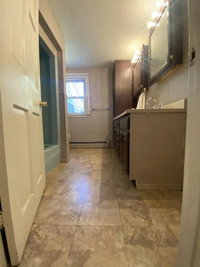 225 Shannon Road Salem NH 03079