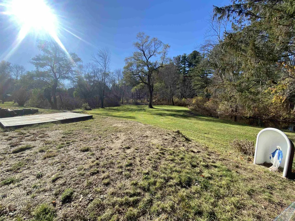 225 Shannon Road Salem NH 03079
