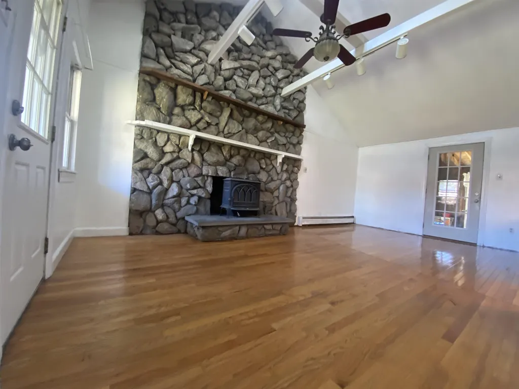 225 Shannon Road Salem NH 03079