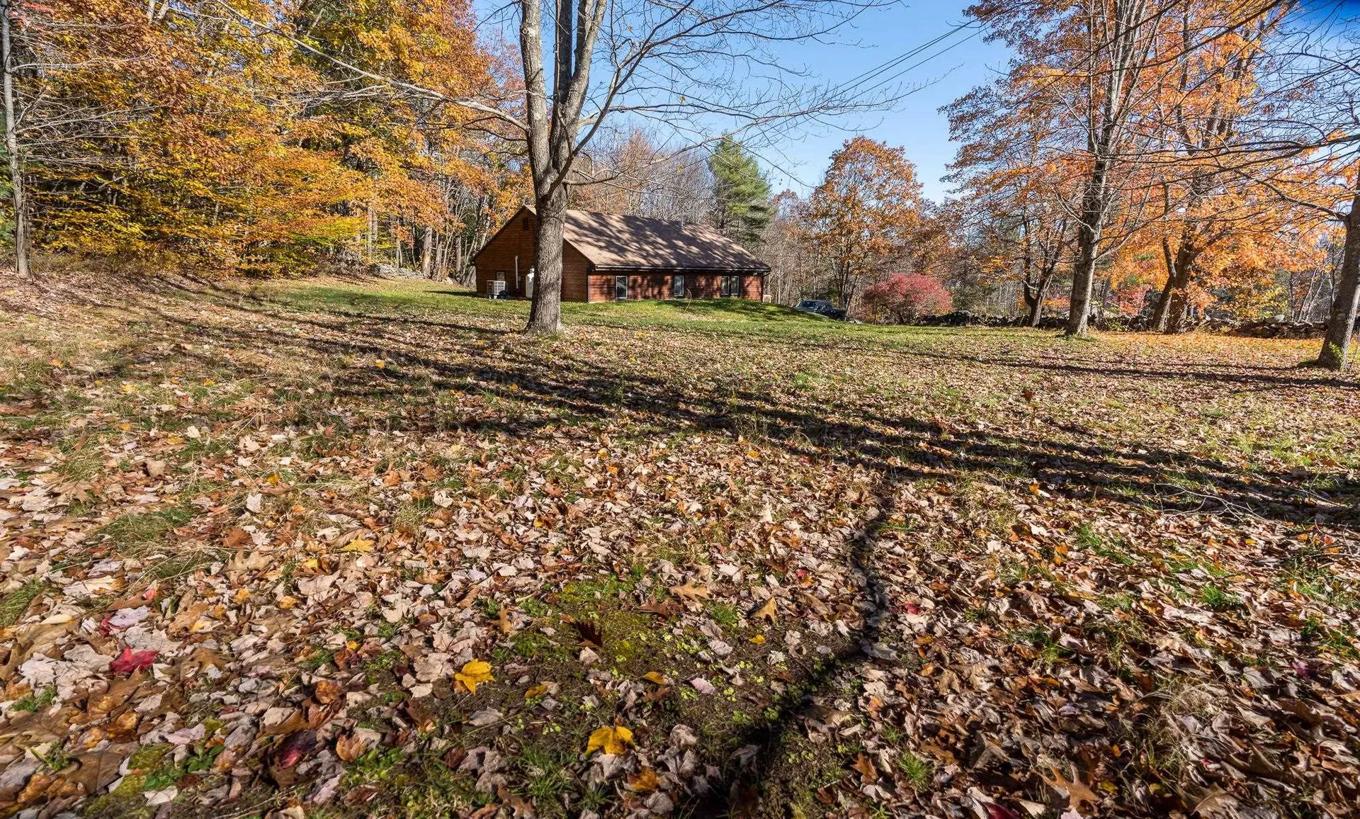 102 Old Centre Road Deerfield NH 03037