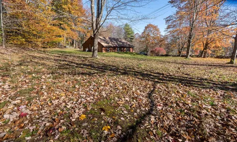 102 Old Centre Road Deerfield NH 03037