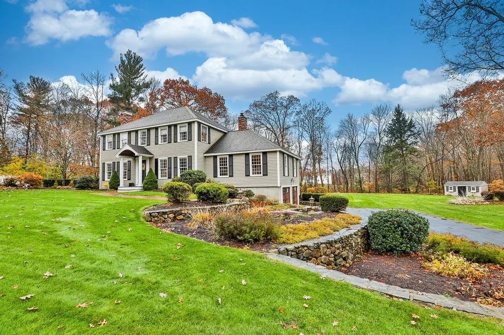 16 Hilltop Road Plaistow NH 03865