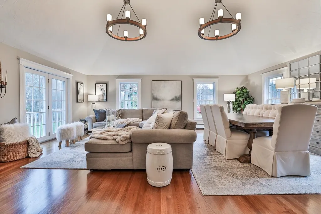 16 Hilltop Road Plaistow NH 03865