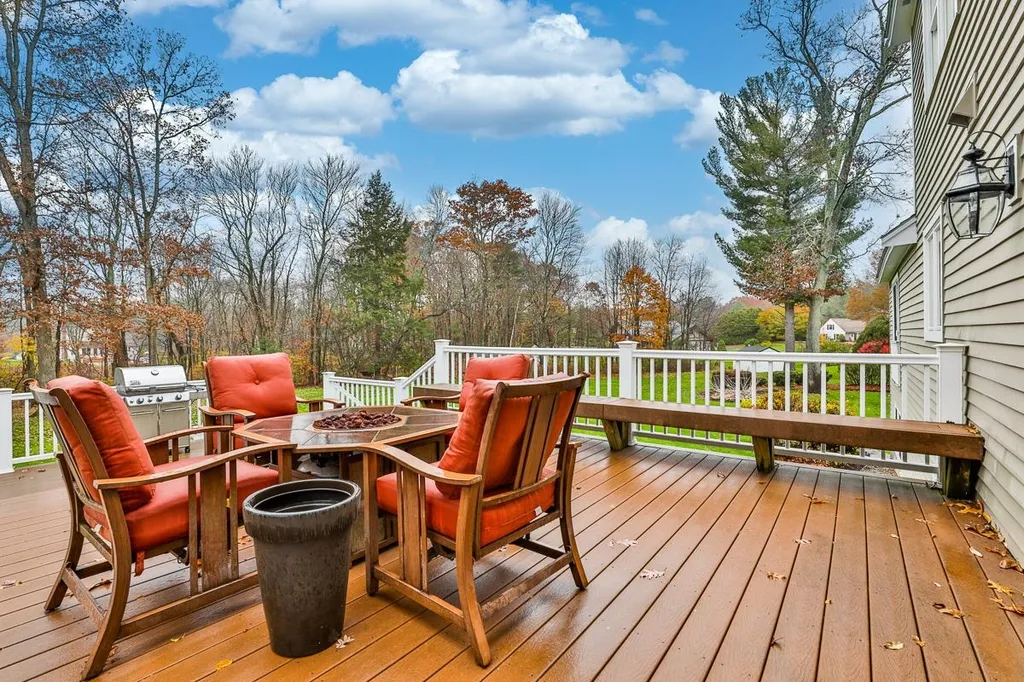 16 Hilltop Road Plaistow NH 03865
