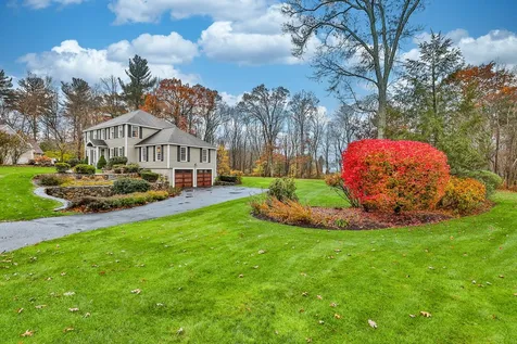 16 Hilltop Road Plaistow NH 03865