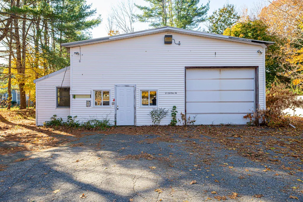 37 Central Road Rye NH 03870