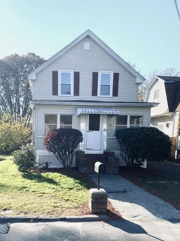 98 Crescent Road Manchester NH 03103