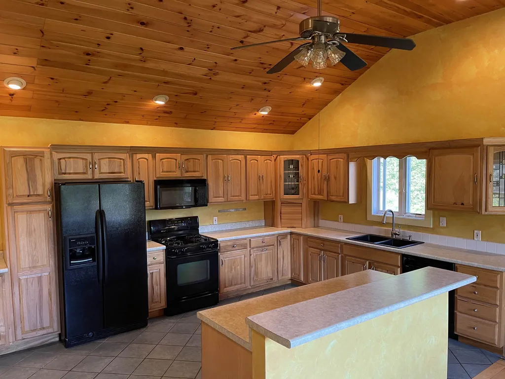 1002 Rice Farm Road Dummerston VT 05301