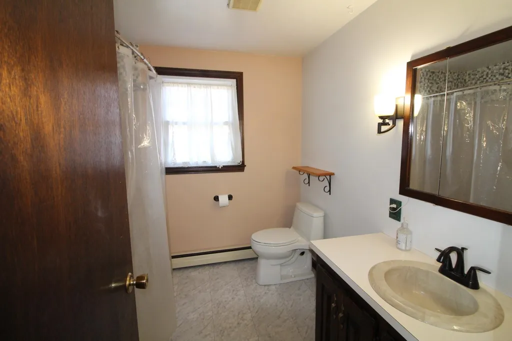 6 Greenfield Drive Hudson NH 03051