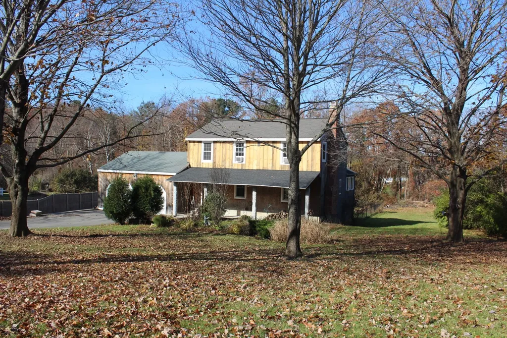 6 Greenfield Drive Hudson NH 03051