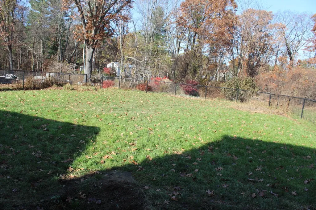 6 Greenfield Drive Hudson NH 03051