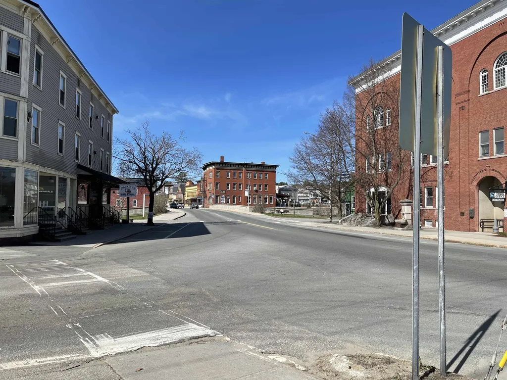 4 Elm Street Lancaster NH 03584