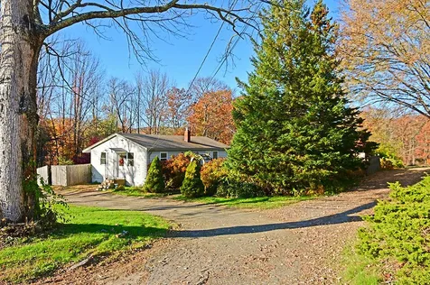 138 Saltmarsh Pond Road Gilford NH 03249