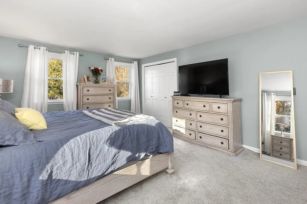 5 Birchwood Drive Derry NH 03038