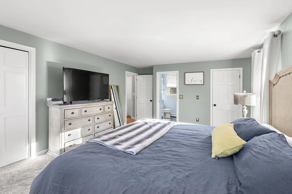 5 Birchwood Drive Derry NH 03038