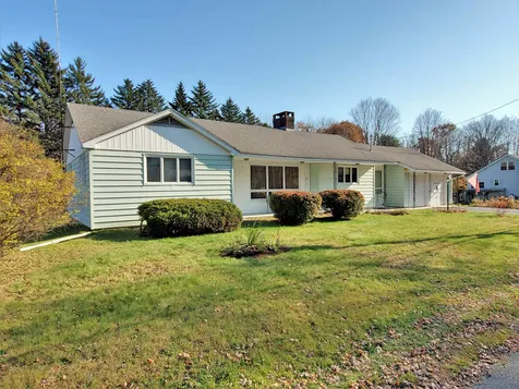 39 Meadowbrook Road Brattleboro VT 05301