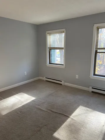 102 Piscassic Street Newmarket NH 03857