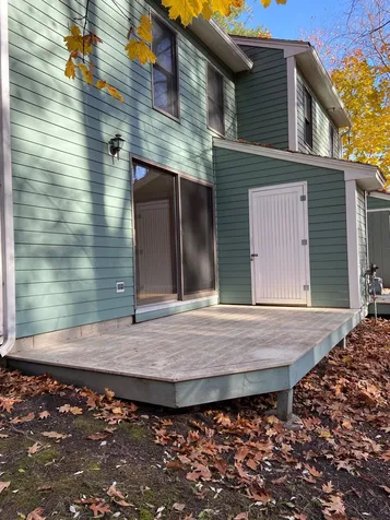 102 Piscassic Street Newmarket NH 03857