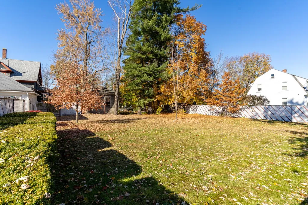 209 North Main Street Rochester NH 03867
