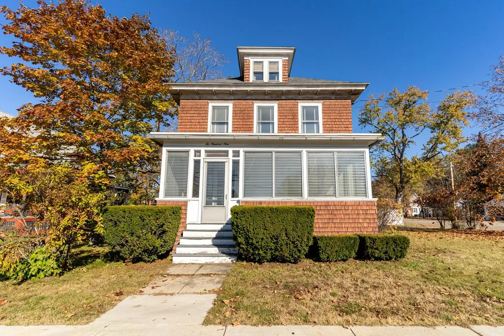 209 North Main Street Rochester NH 03867