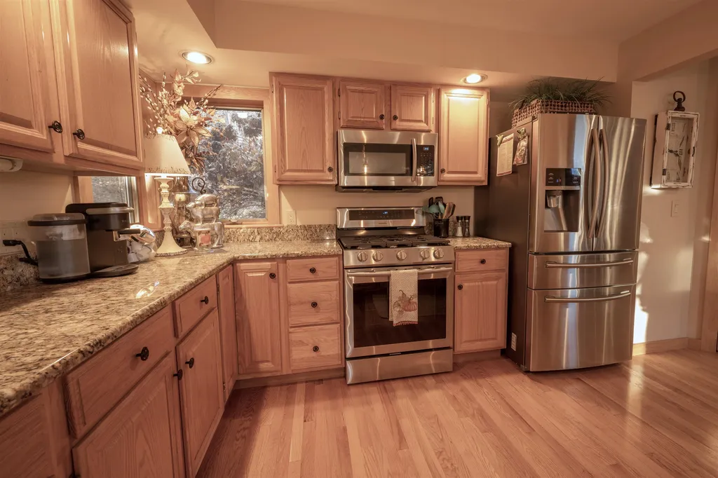 210 Baker Turn Hartford VT 05059