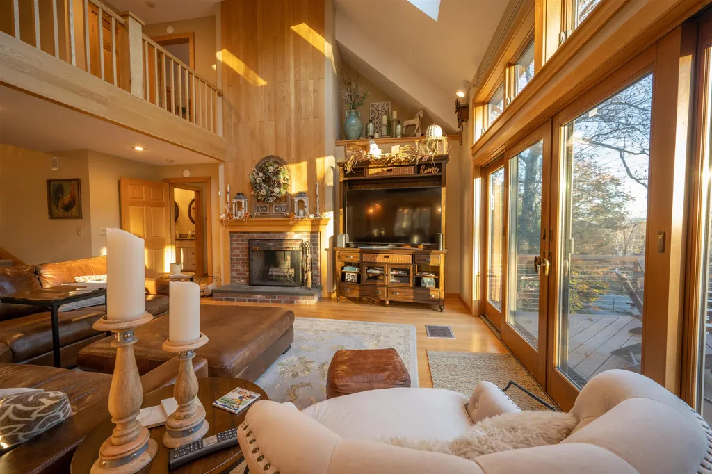 210 Baker Turn Hartford VT 05059