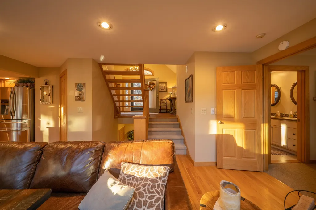 210 Baker Turn Hartford VT 05059