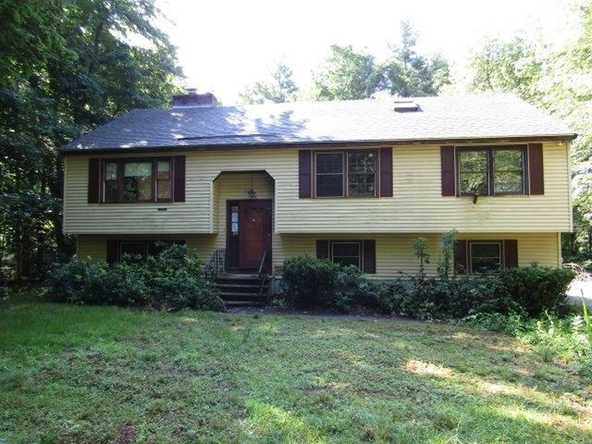 59 Tsienneto Road Derry NH 03038