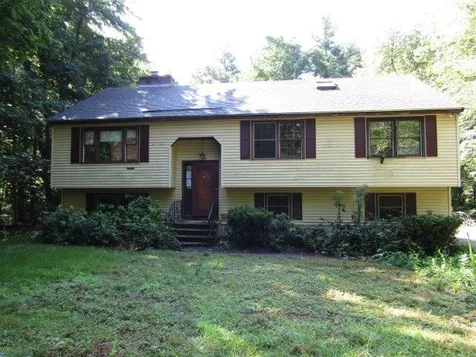 59 Tsienneto Road Derry NH 03038