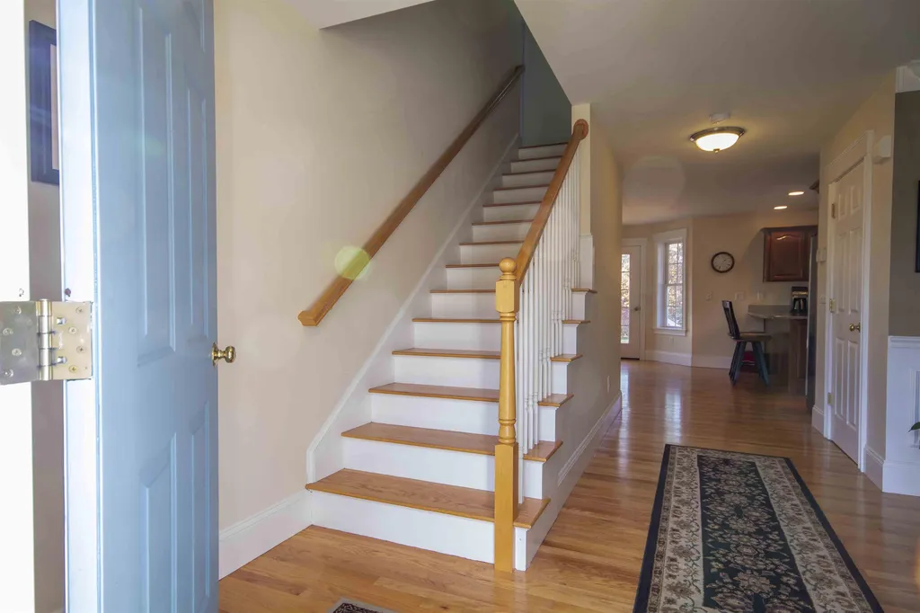 19 Wellington Lane Loudon NH 03307-0722