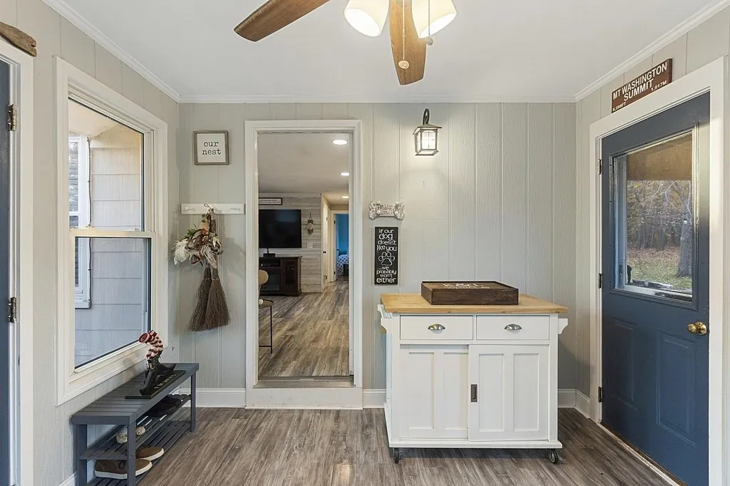 6 Woodlawn Avenue Atkinson NH 03811