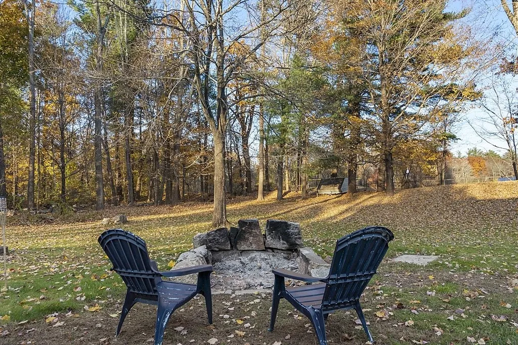 6 Woodlawn Avenue Atkinson NH 03811