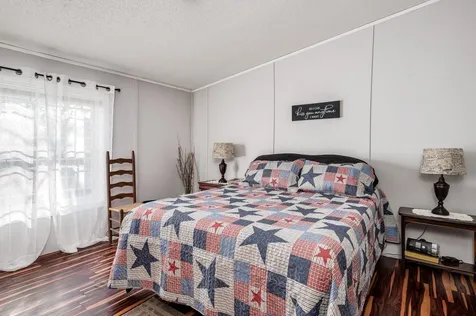14 Cherokee Way Rochester NH 03867