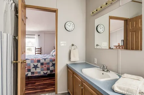 14 Cherokee Way Rochester NH 03867