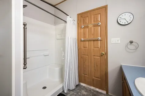 14 Cherokee Way Rochester NH 03867
