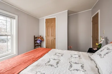 14 Cherokee Way Rochester NH 03867