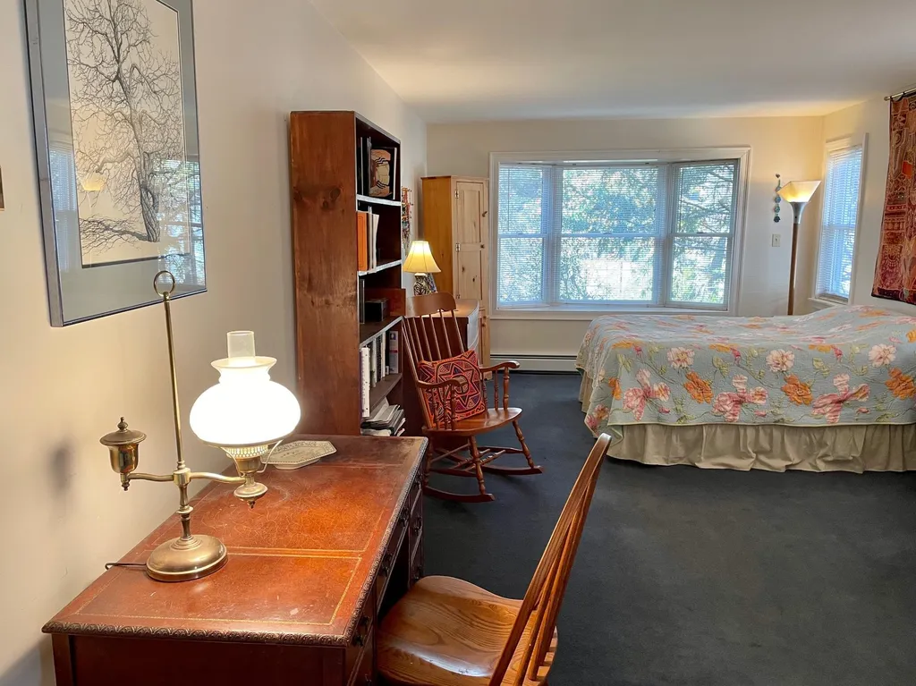 12 Locust Avenue Exeter NH 03833