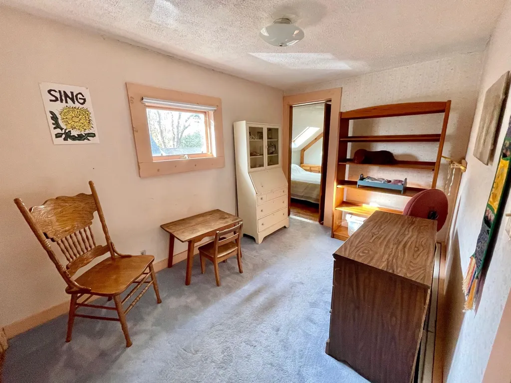 12 Locust Avenue Exeter NH 03833