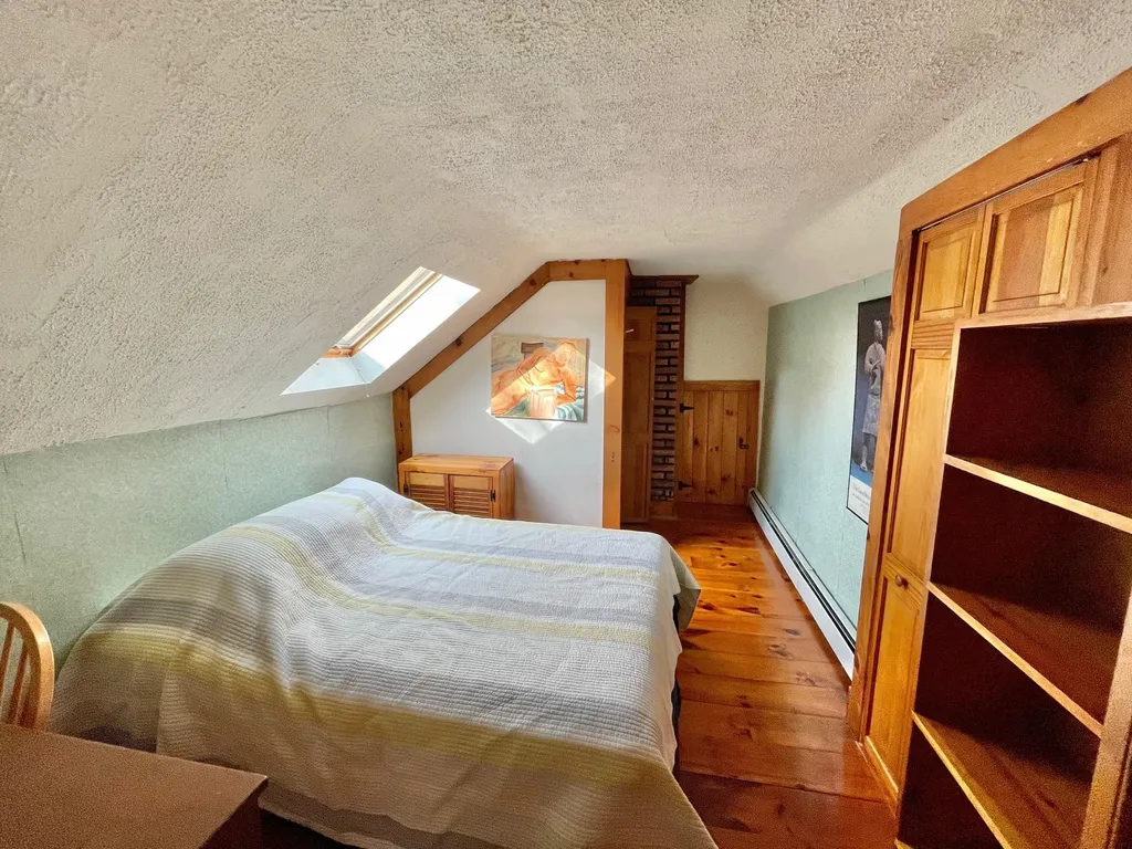 12 Locust Avenue Exeter NH 03833