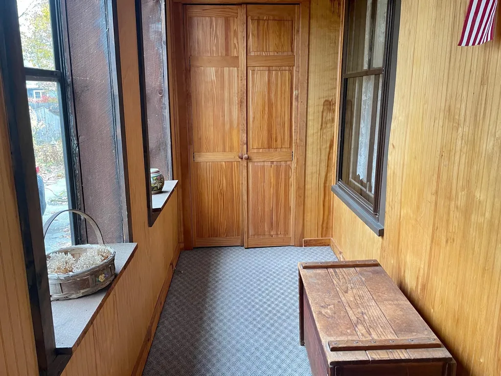 12 Locust Avenue Exeter NH 03833