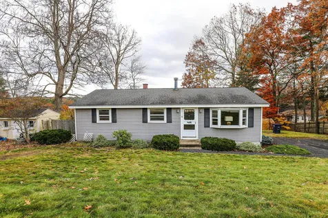 3 Shelton Street Nashua NH 03062