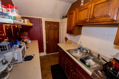 77 Malvern Street Manchester NH 03104