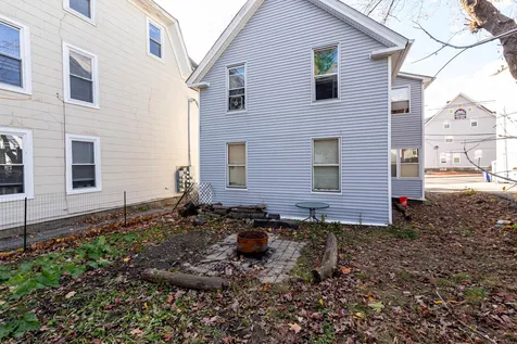 77 Malvern Street Manchester NH 03104